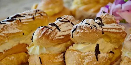 French Éclairs & Cream Puffs: Master Choux Pastry in One Night