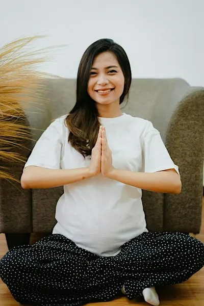 YOGA IN GRAVIDANZA