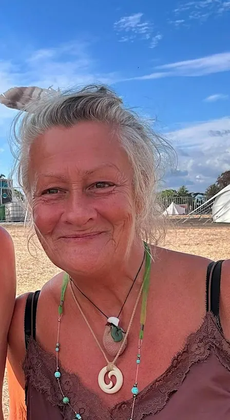 Join Faye Bradbury in a Community Drumming & Singing Circle