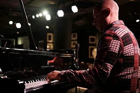 Terence Collie Live - Thursday 3 December