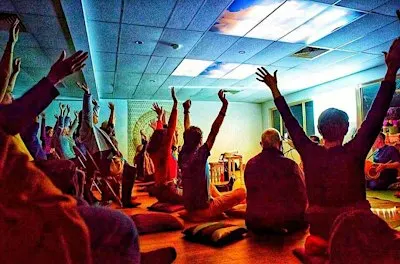 Kirtan with Mandala Kirtan and Friends