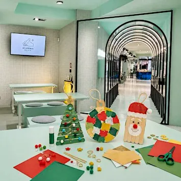 Fábrica de Adornos de Papá Noel. De 6 a 9 años en Academia RUBIO