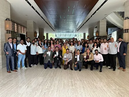 MEGA VISITORS DAY IN GURGAON. 50+ BUSINESS OWNERS. NETWORKING + REFERRALS.