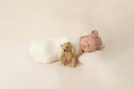Pop-Up Studio Collective -Family & Newborn Photography