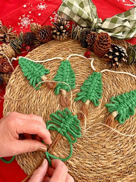 Mindful Craft Workshop: Macrame Christmas Tree Garland