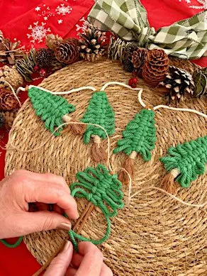 Mindful Craft Workshop: Macrame Christmas Tree Garland
