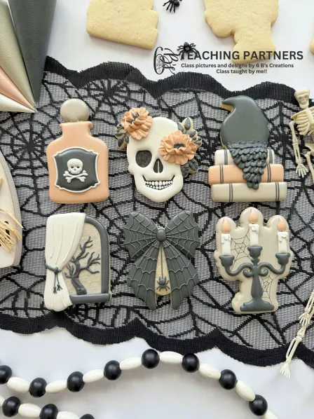 10/27  ️ Haunted Library: A Halloween Cookie Decorating Workshop