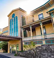 Burpee Clubs: Mornings at the Museum