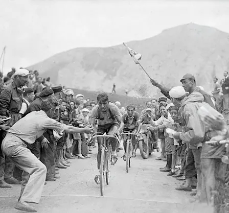 The crazy side of the Tour de France - A talk by Chris Sidwells