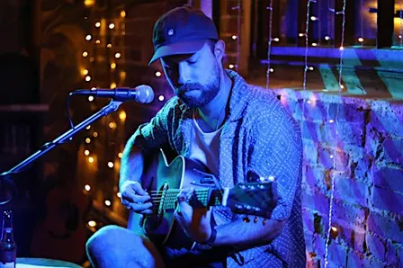 Low Light Live: Stevie Thornett + The Quiet Drift + Anonnymouse + Jake A...
