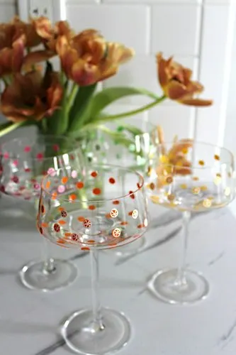 Cocktail glass painting workshop