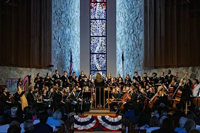 Amazing Grace: Hymns of Faith & Freedom