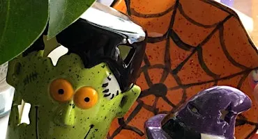 Sip N Ceramics Halloween