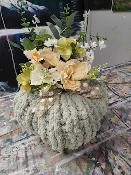 October Knit Club- Pumpkin Flower Centerpiece