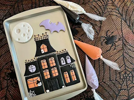 Haunted Victorian -Cookie Decorating Class