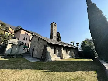 Visita la Chiesa romanica di Sant'Agata a Moltrasio