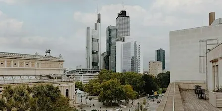 Wer finanziert die neue Bürowelt?