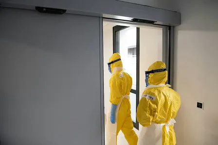 Immersion en unité de haut isolement
