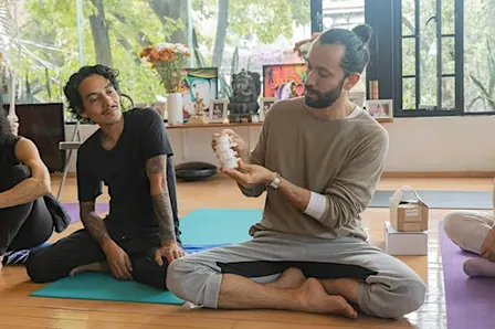Introducción a la Formación de Yoga Restaurativo