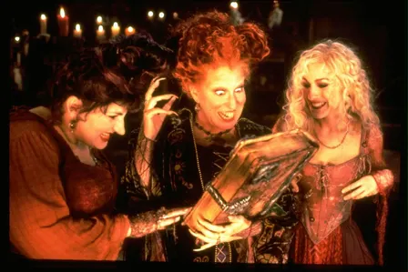 35mm Disney classic HOCUS POCUS (w/ daytime Halloween Festival!)