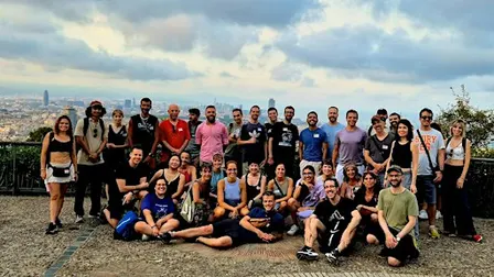 Montjuïc Social Hike with Castle Views & Vermut