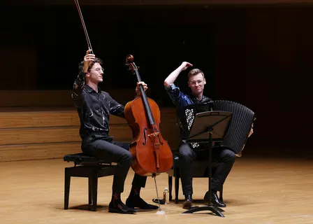 Duo Kiasma