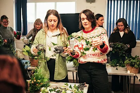 2 for £60 Christmas wreath-making workshop with free prosecco & cake!