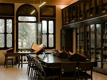 Dal passato al futuro: dal manoscritto al libro digitalizzato