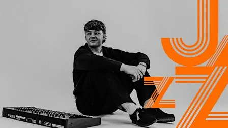 Jazz Bar Friday: Zak Irvine [Modern Jazz / Neo Soul]