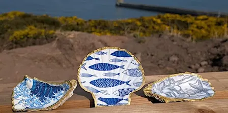 Decoupage shells workshop