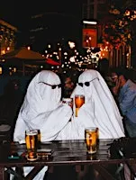 A Haunted Pub Crawl & Ghost Photoshoot
