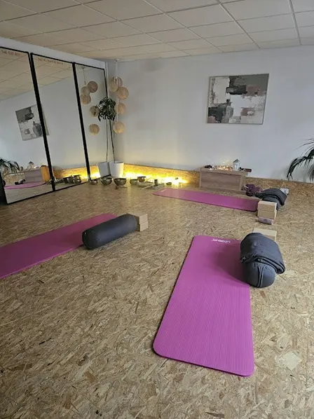 Pregnancy Yoga & Sound Bath
