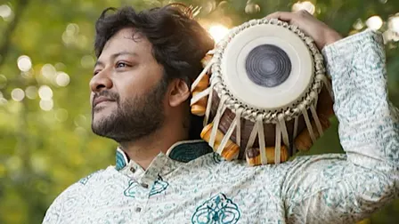 Introduction to South Asian rhythms with Mir Naqibul Islam (Hybrid)