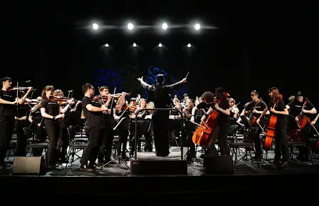 El Sistema Greece FIESTA