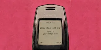 Y2K Party by Vertigo - Cliniq