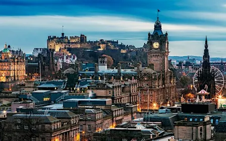Christmas in Edinburgh: 4 Days of Festive Magic And Great Company