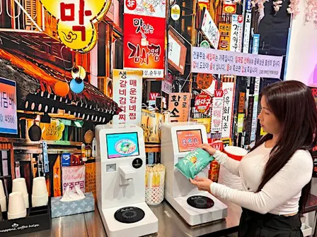 Nights with Seoul VR + Ramen Experience