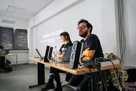 NO GODS ONLY MODS - Modding Workshop di 2girls1comp per ULTRA REF