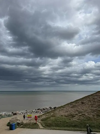 Mappleton Walkshop with Louisa Chase