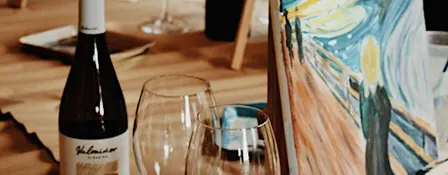 Paint & Sip bei Seventh Studios