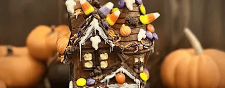 Halloween Chocolate Haunted House Decorating Workshop