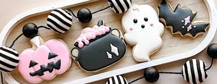 Halloween Girls Night - Cookie Decorating Class at Salute Wine Bar