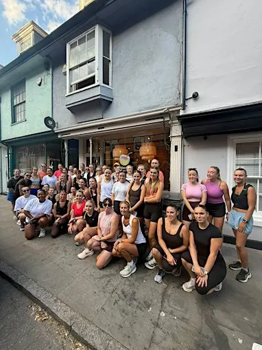 Girly run club by Pia x Coes