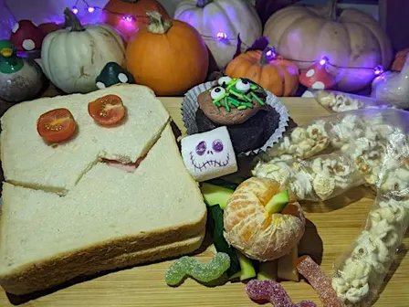BellaCrafts Spooky Studio: Our Wonderfully Wicked Halloween Party!