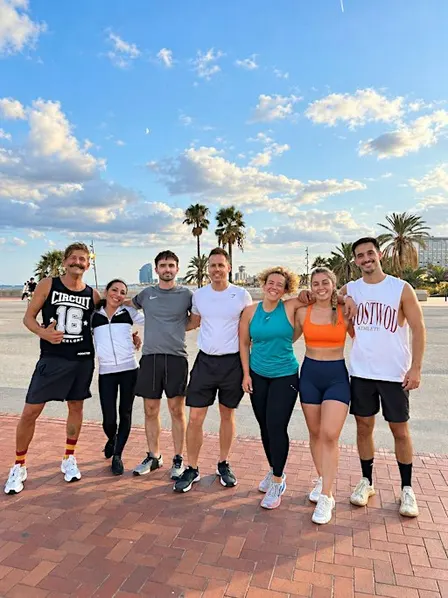 Outdoor Workout + Social Drinks | Meet New People in Barcelona