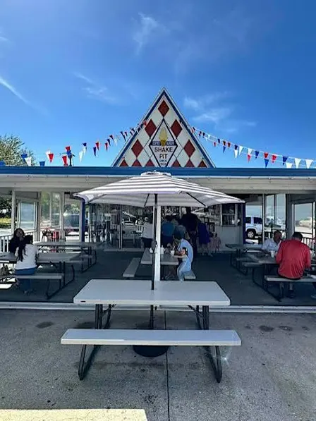 Manatee High School Class of 1976 - Shake Pit Meet-Up
