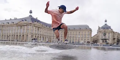 Raza Tour x Bordeaux Mirroire D'eau