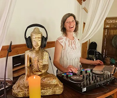 5Rhythmen® Tanzabend mit Stefania Kregel - „Rote Tara“