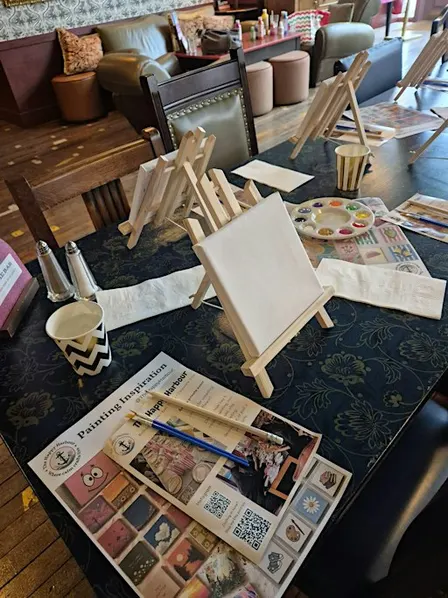 Paint a canvas - no experience needed