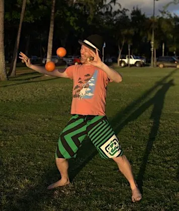 Intro to Poi Spinning/Make Your Own Poi